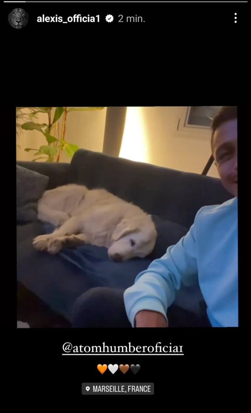 El delantero chileno compartió una fotografía geolocalizada en Marsella.