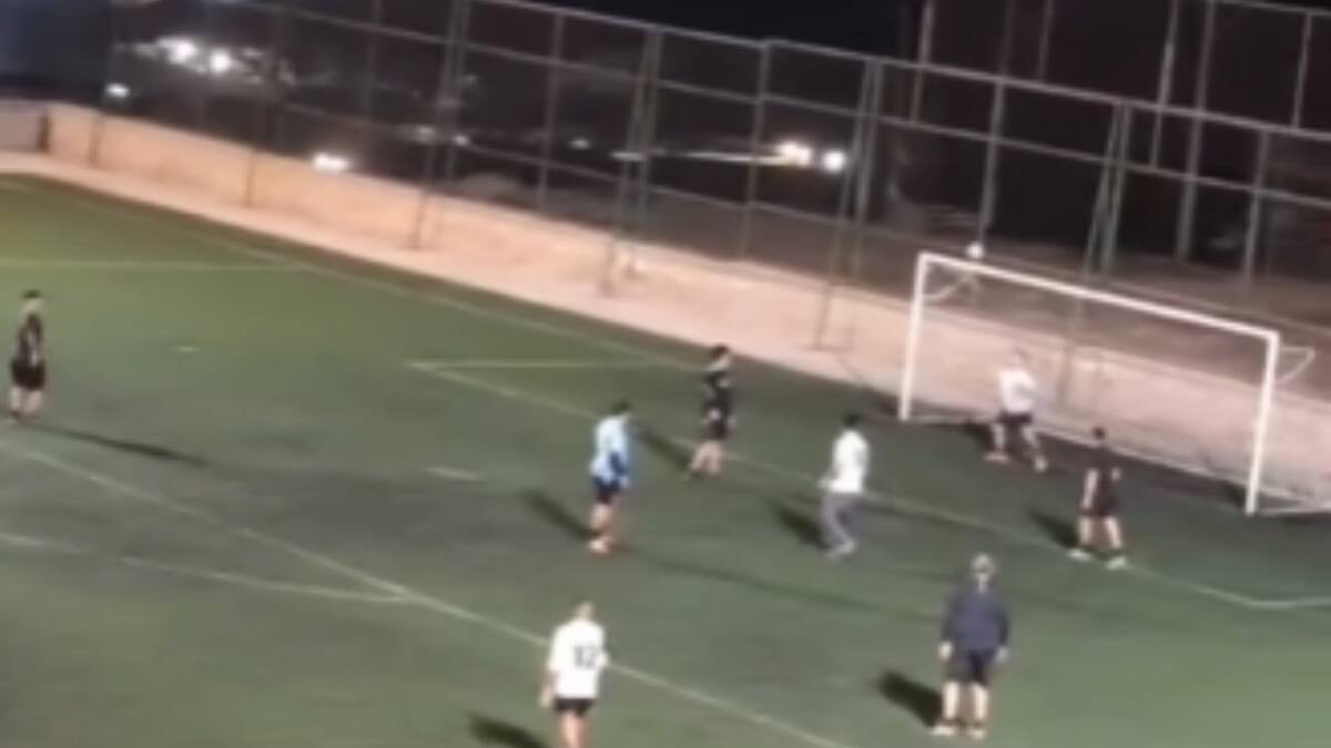 VIDEO | Al ángulo: el golazo de Alexis Sánchez en un partido con amigos en Tocopilla