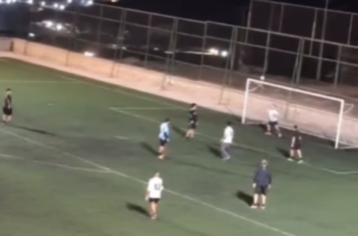 VIDEO | Al ángulo: el golazo de Alexis Sánchez en un partido con amigos en Tocopilla