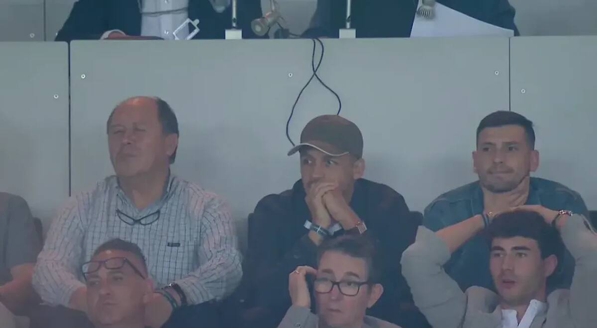 es captado en Dacia Arena viendo al Udinese ante la Juventus.