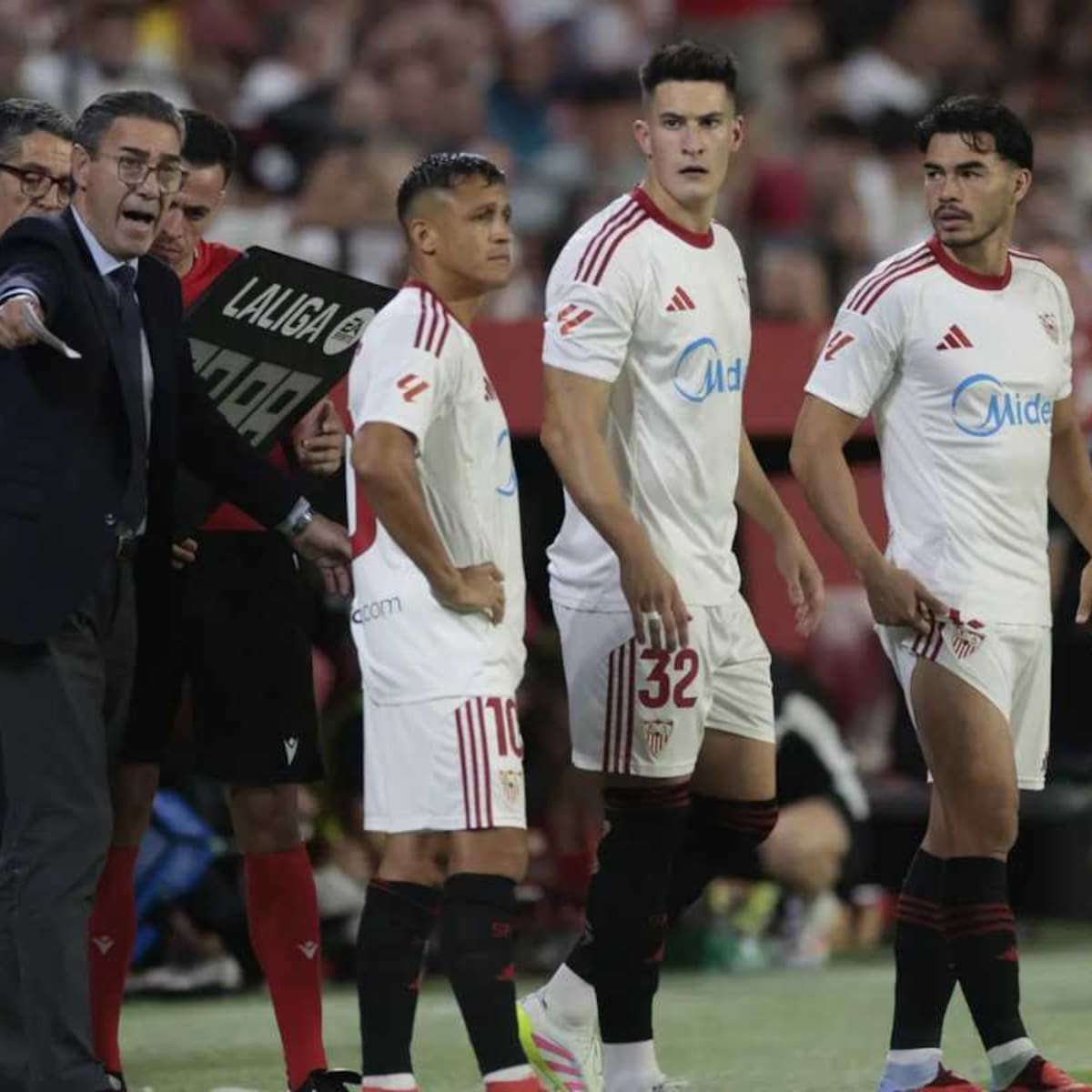 El Sevilla de Alexis Sánchez es un caos: DT que asumió hace tres partidos podría ser despedido