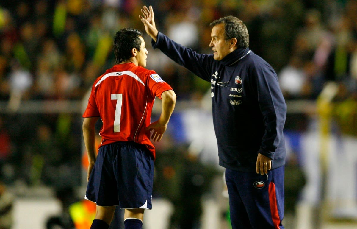 Marcelo Bielsa se reencontrará en cancha con Chile a más de doce años del final de su inolvidable proceso con la Roja