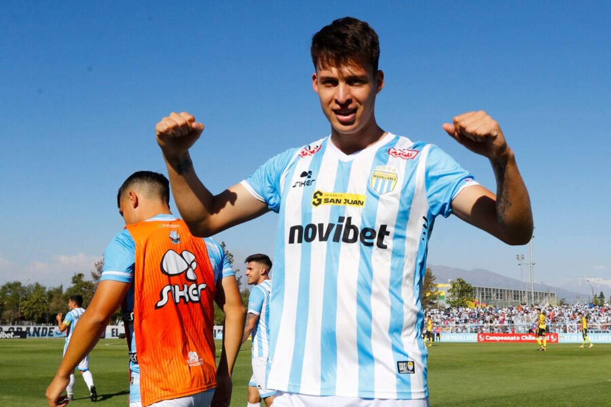 Alfred Canales defendiendo a Magallanes. Foto: Agencia Aton.