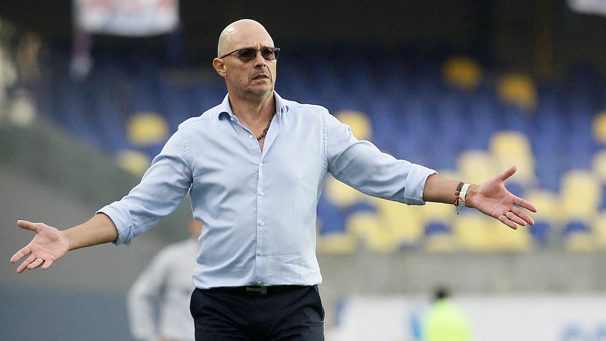VIDEO | Ex DT de la U no se guardó nada tras papelón ante filial en Copa Colombia y apuntó contra el arbitraje