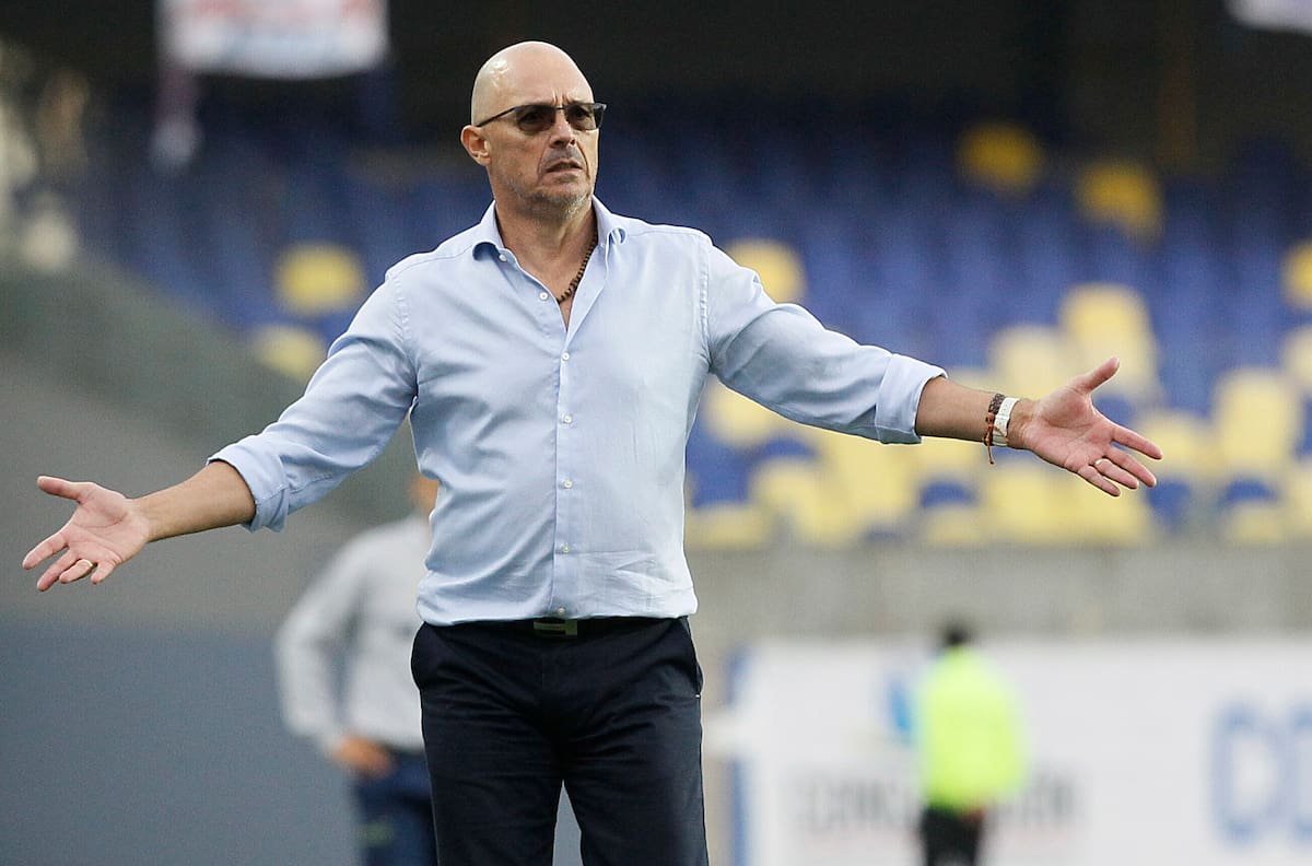 VIDEO | Ex DT de la U no se guardó nada tras papelón ante filial en Copa Colombia y apuntó contra el arbitraje