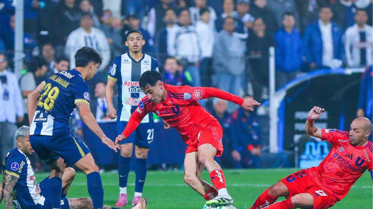 “Parcializados”: peruanos indignados por ver el duelo de la U vs. Alianza Lima con relato chileno
