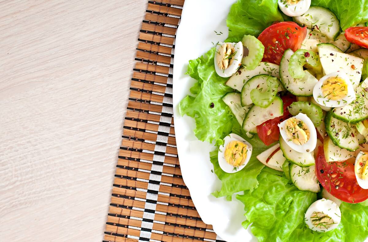 “Es como tener un multivitamínico natural en la cocina”: Este superalimento rico en proteínas sigue bajando de precio en Chile