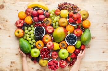 Esta es la poderosa fruta que protege el corazón y las articulaciones que no puedes dejar de comer