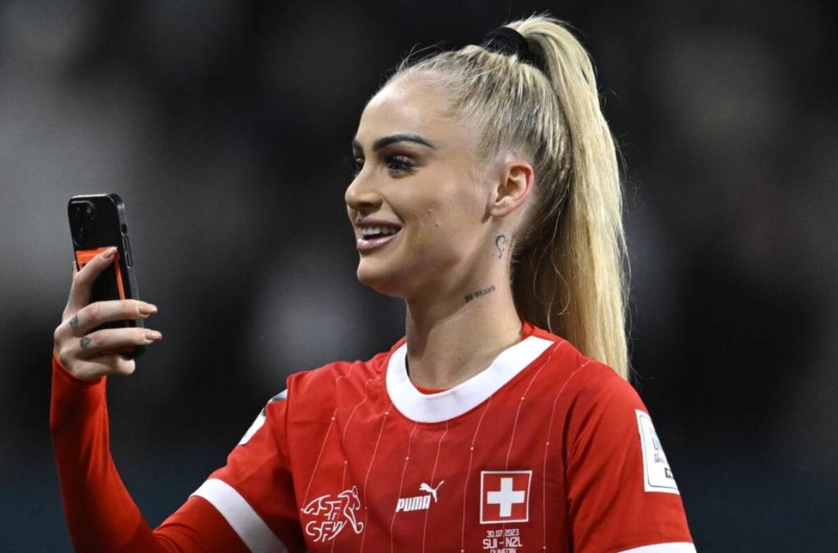 VIDEO | Alisha Lehmann y sus compañeras suizas se lucieron bailando a Karol G en el vestuario