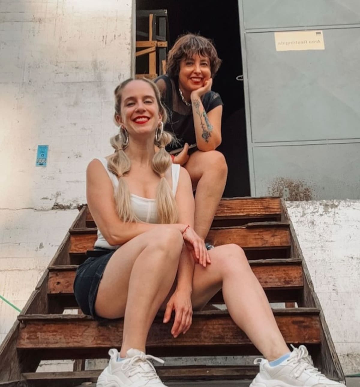 Alison Mandel tiene un podcast con Chiqui Aguayo.
