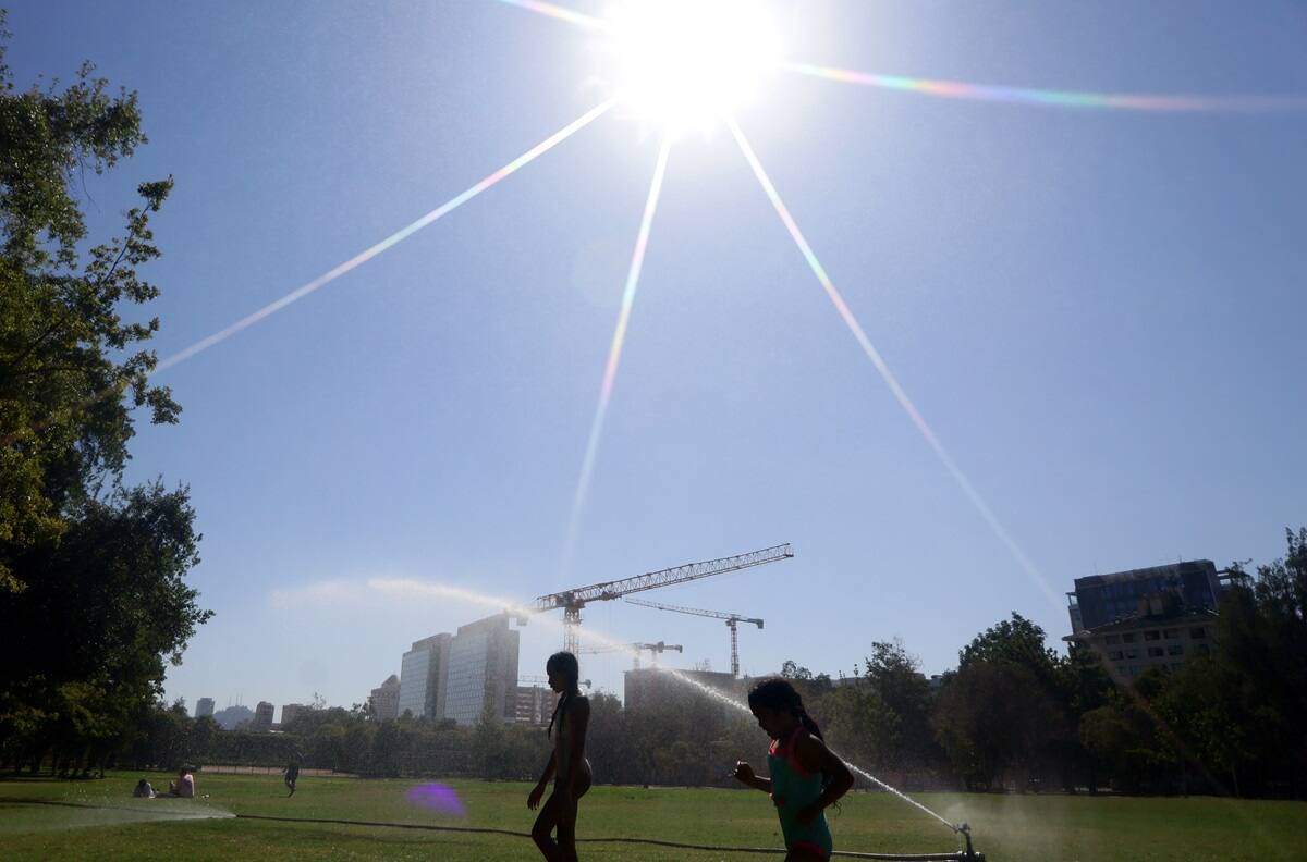 Con temperaturas hasta 35°: Nueva advertencia por altas temperaturas en 6 regiones del país