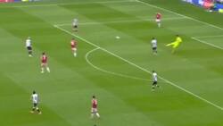 No hay caso: arquero suplente del Manchester United regaló un gol igual que Onana