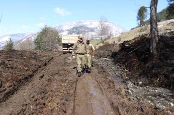 Confirman hallazgo de tercera víctima fatal por aluvión: era hija de matrimonio que también murió