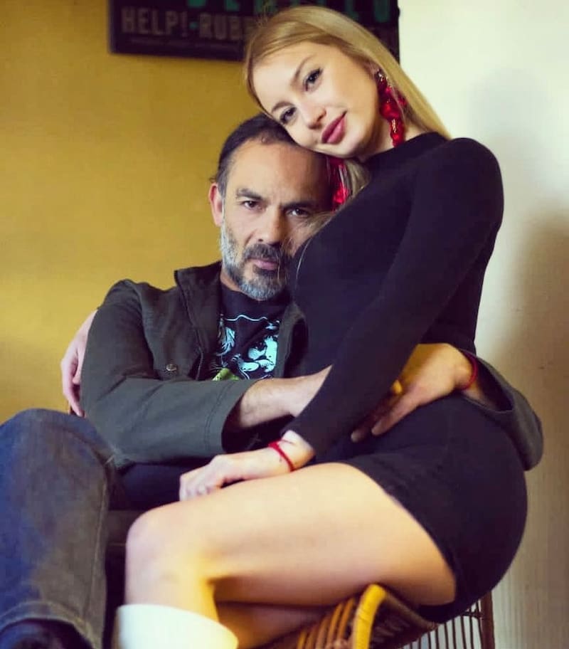 Álvaro López y Romina Antileo tienen una diferencia de edad de 15 años.