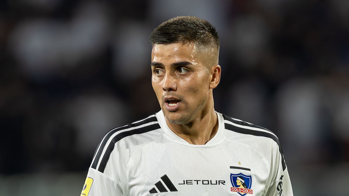 “A mí me gusta cómo jugamos”: Álvaro Madrid saca las garras por Fernando Ortiz ante las críticas en Colo-Colo