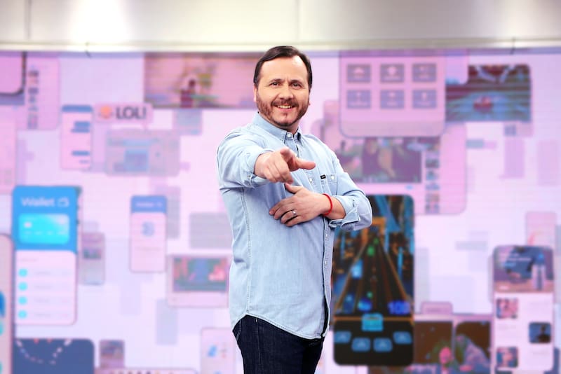 Álvaro Paci es el conductor de "T13 Finde"