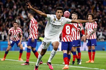 VIDEO| Álvaro Rodríguez, el joven uruguayo que evitó la caída de Real Madrid ante el Atlético con preciso cabezazo