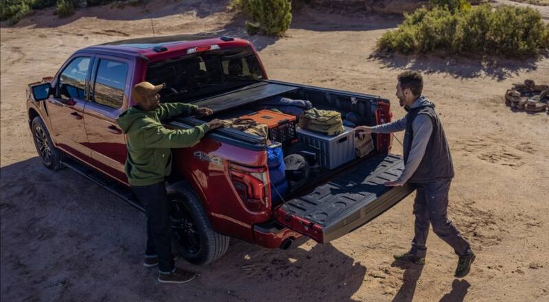El actor tiene una Ford F150.