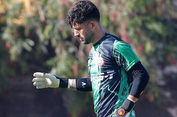 Arquero de Primera B se inmola por nueva derrota de su equipo: “Se nos escapó por un error mío”