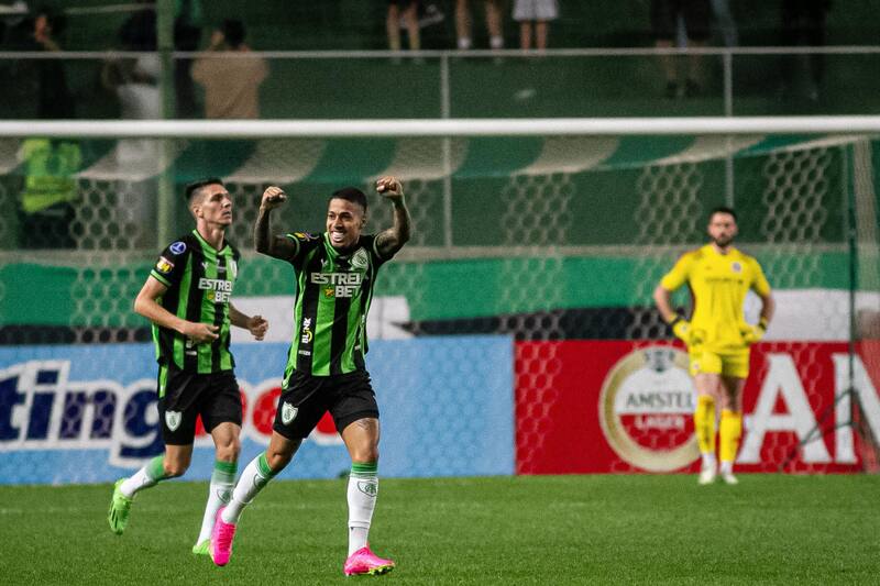 le dio un paseo a Colo Colo (Foto: Aton)