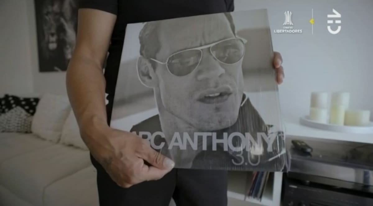 Américo mostró su nueva casa. Créditos: Pantallazo CHV