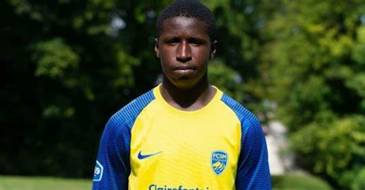 El defensa forma parte de la Selección de Francia Sub-16