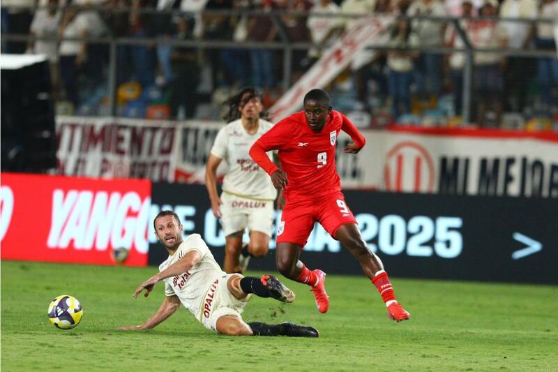 Universitario de Deportes venció a la Selección de Panamá.
