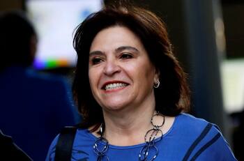 Ministra Ana Lya Uriarte renunció a la Segpres: En su lugar asumirá el senador Álvaro Elizalde