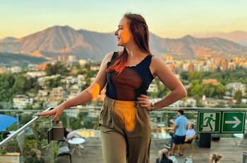 Anastasiia Velozo: la ucraniana que se vino a Chile por amor y que ganó la primera medalla del país en un Mundial de Karate