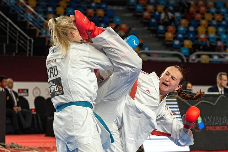 Ganó la primera medalla de Chile en un Mundial de Karate. Foto: Instagram Anastasiia Velozo.