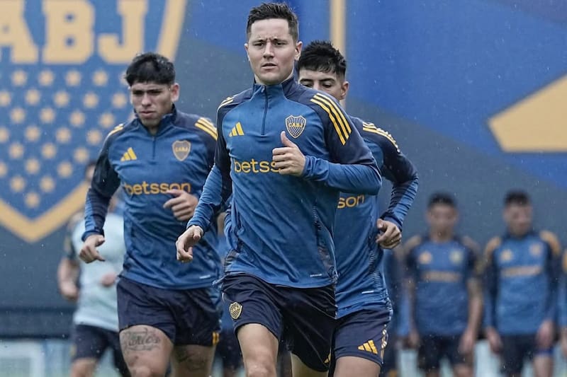 Entrenando junto a Palacios y Alarcón. Foto: Instagram Ander Herrera.