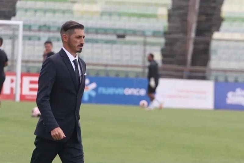 El DT italiano se interesa en Chile