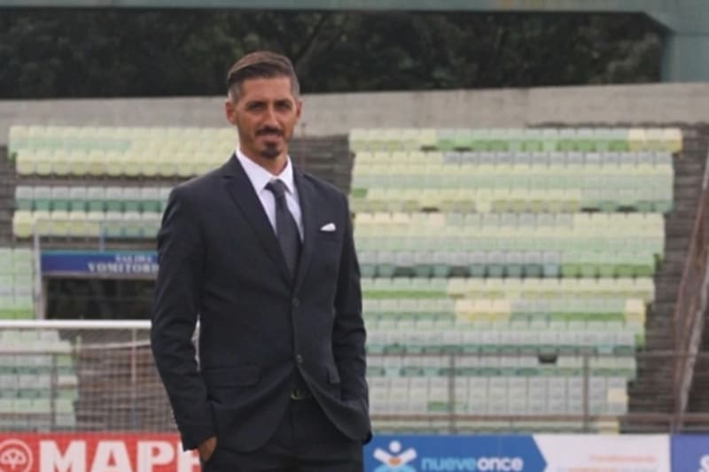 El DT italiano quiere dirigir en Chile