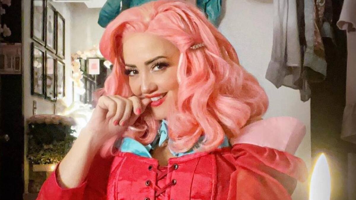 Revelan que Andrea Legarreta tuvo problemas con las coreografías de “Vaselina”