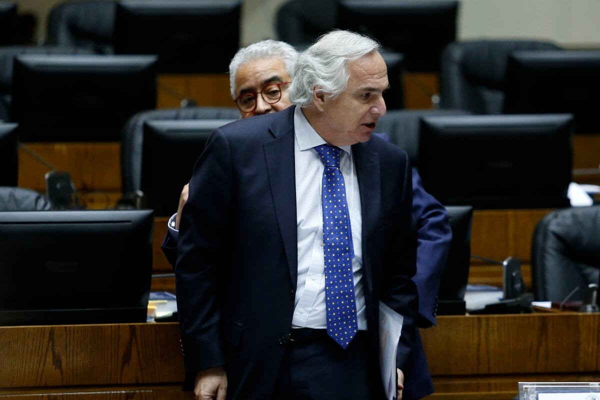 Los chats entre el abogado y el exministro.