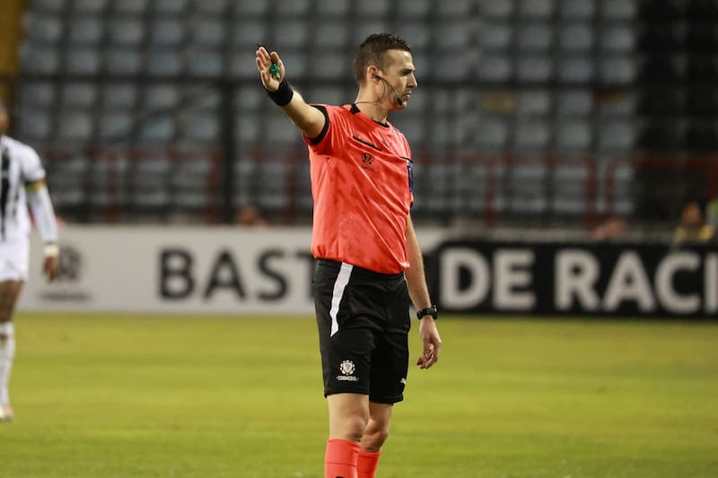 Andrés Matonte será el árbitro de River Plate vs Colo Colo.