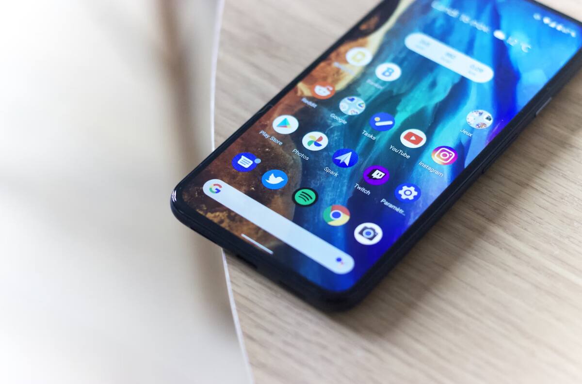 Activar esta opción de los teléfonos Android te ayudará a cuidar tu vista y dormir mejor