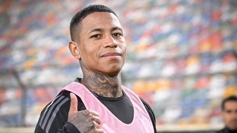 Un tapado albo: aseguran que Colo Colo está detrás de seleccionado peruano