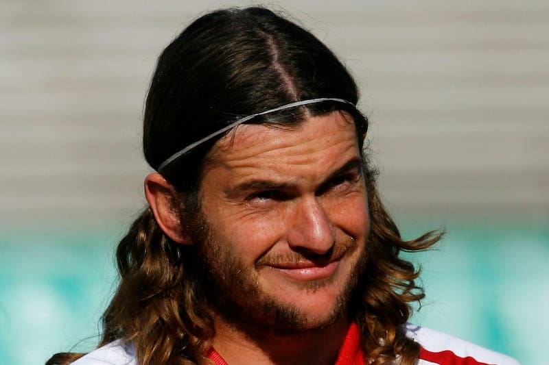 El Rockero confesó que le gustaría dirigir en el fútbol chileno, sobre todo a Colo Colo, su equipo. Foto: Aton.