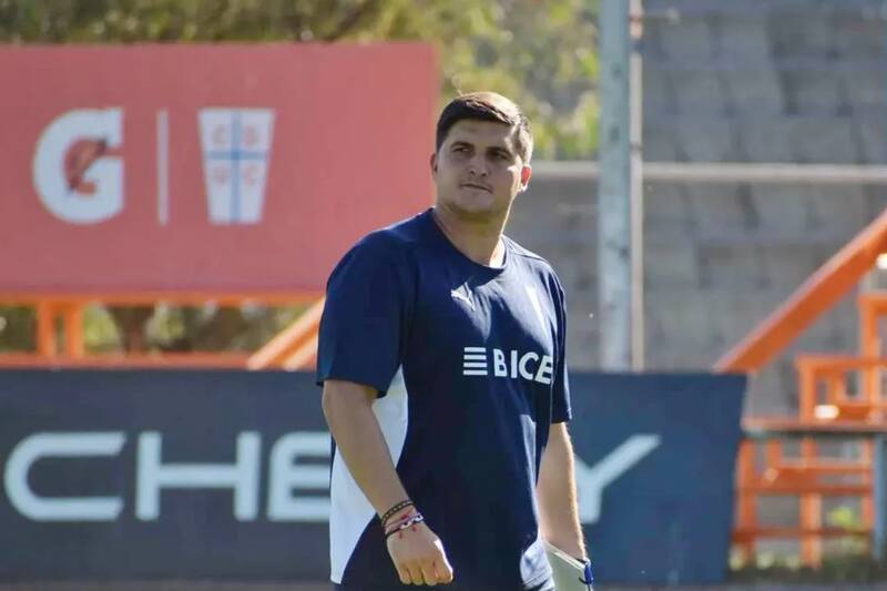 se va de Universidad Católica. Foto: Instagram.