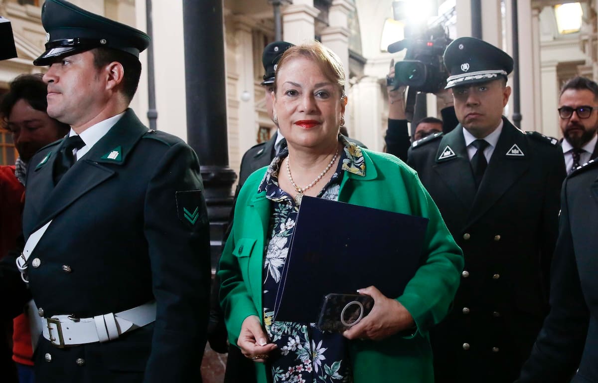 Ángela Vivanco tendrá 20 días para responder a los cuestionamientos que le hizo el Pleno de la Corte Suprema.