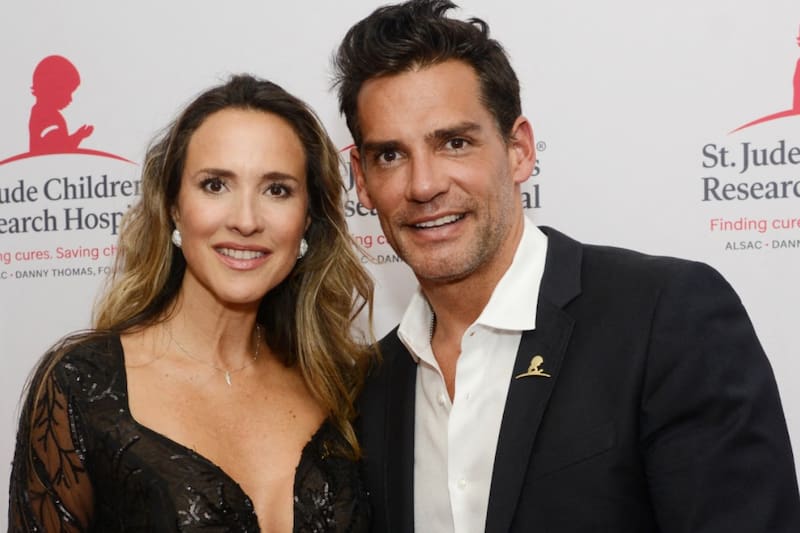 El actor se habría cansado de intentar recuperar su matrimonio a más de un año de su infidelidad en México.