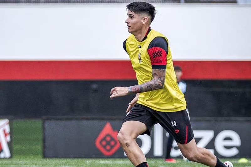 volvió a entrenar con balón en Brasil.