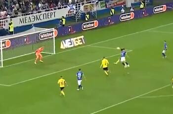 VIDEO | Revitalizó a su equipo: Ángelo Henríquez anotó un golazo en agónico empate del Baltika