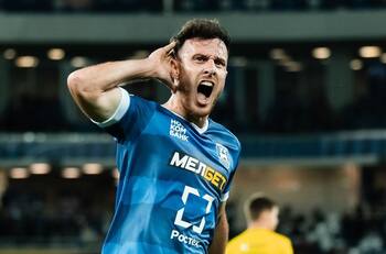 ¿Vuelve a Sudamérica? Aseguran que Ángelo Henríquez está negociando con club uruguayo