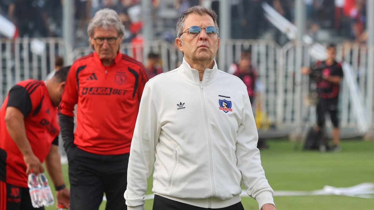 Advierten a Colo-Colo sobre el control absoluto de Aníbal Mosa: “Como la U, no puede tener un solo dueño”