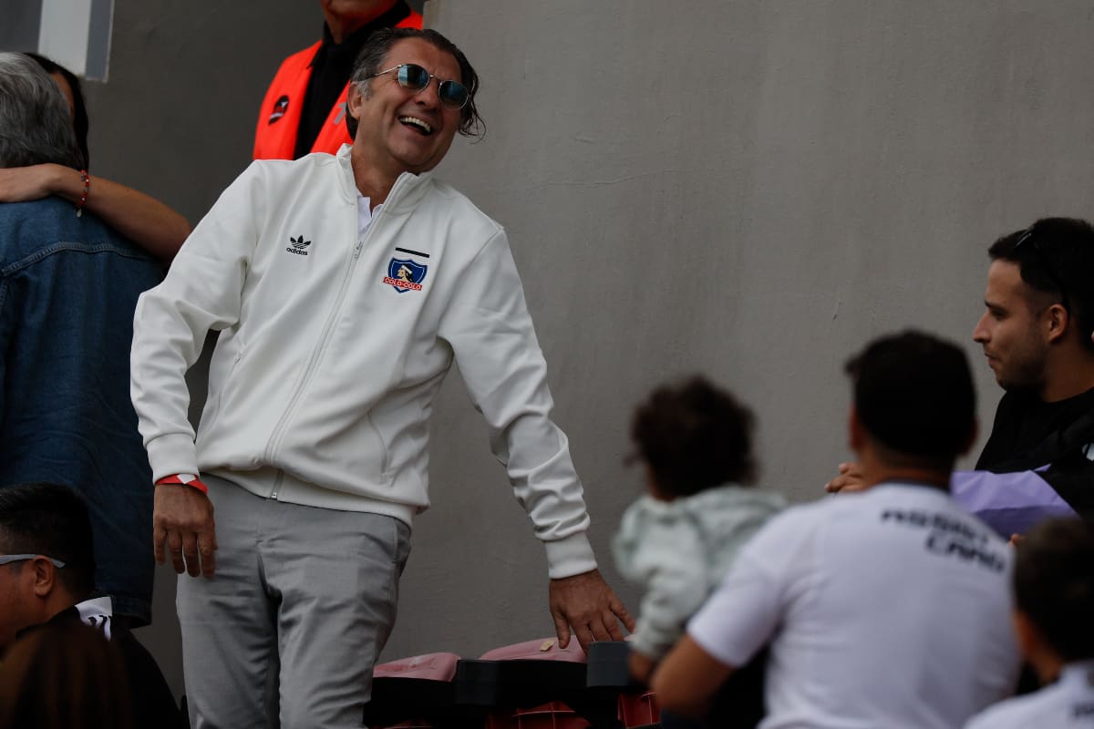 A fin de mes se define su futuro en Colo Colo.