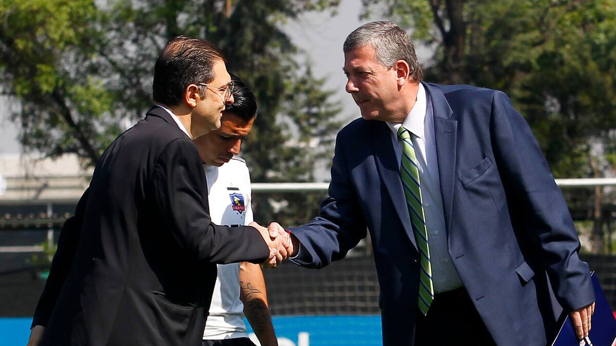 Los errores de Carlos Heller en la U que Aníbal Mosa repitió en Colo Colo