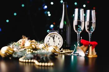 Desde ropa interior amarilla hasta pasear la maleta: ¿Cuáles son las cábalas infalibles para este Año Nuevo?