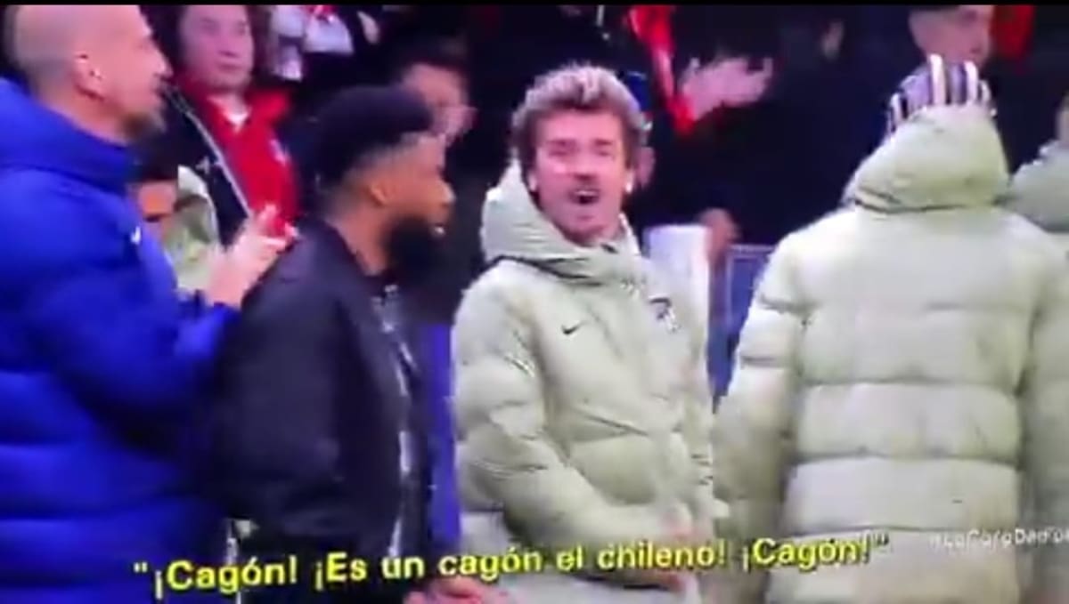 Antoine Griezmann y su burla hacia Alexis Sánchez.